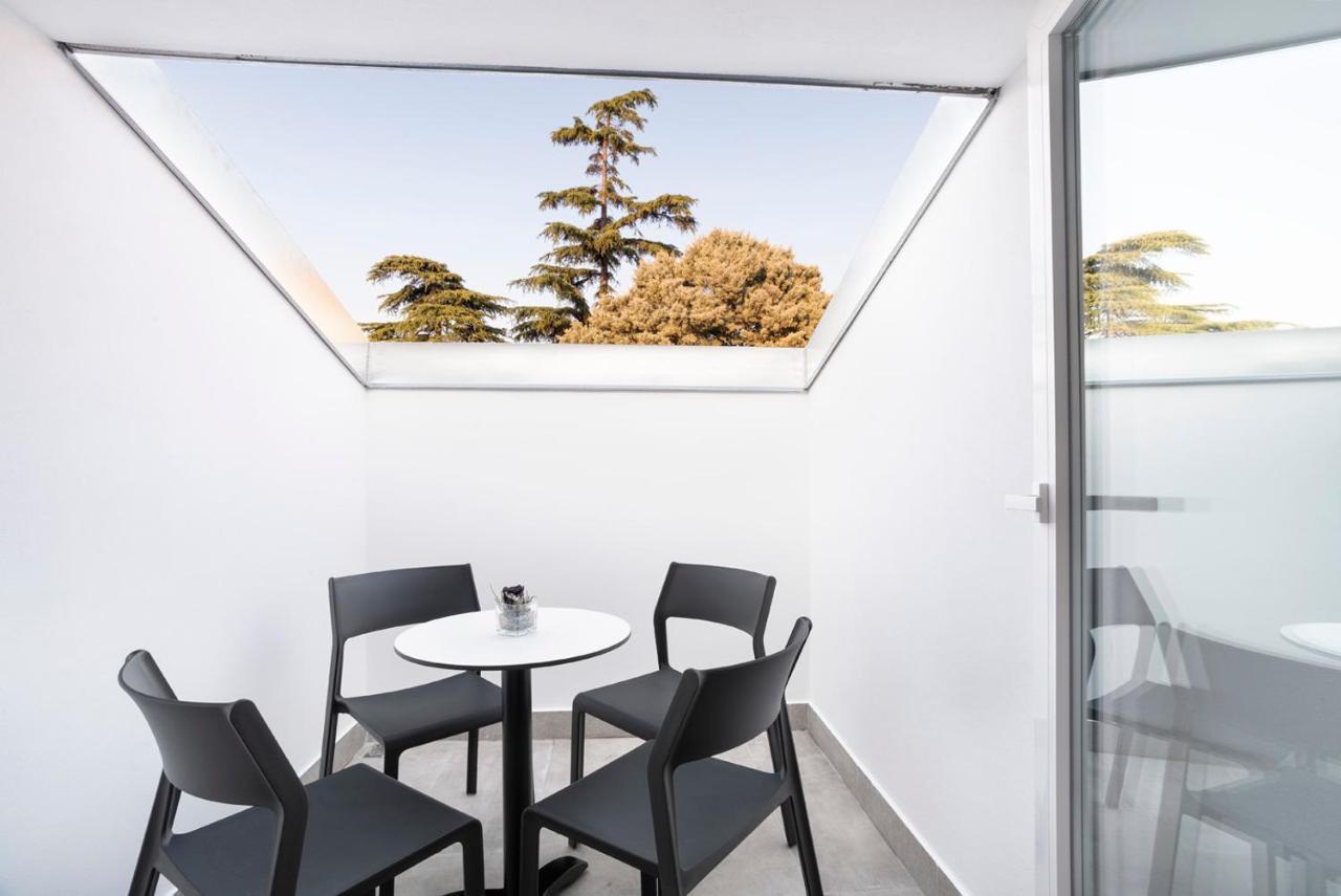 Capraria Appartments In Historic Center, With Private Parking Capodistria Esterno foto
